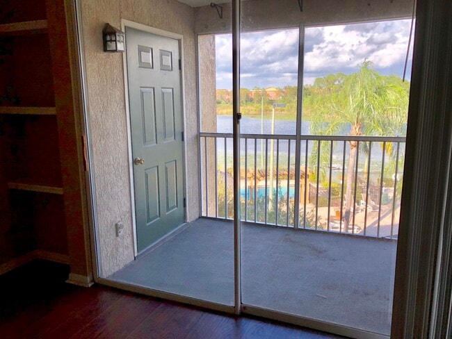 Building Photo - 8915 Latrec Ave