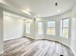 Primary Photo - 2224 S Sacramento Ave