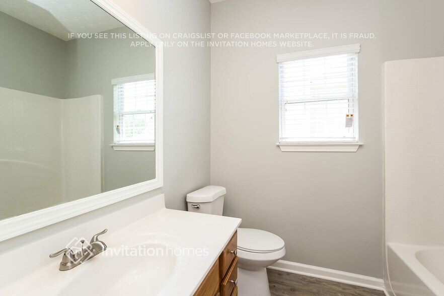 Building Photo - 3930 Medlock Pk Dr