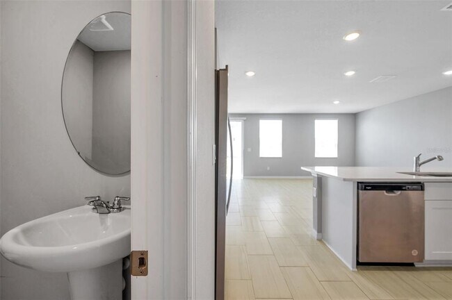 Building Photo - 7705 Momentum Pkwy
