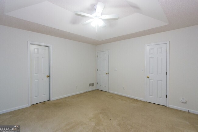 Building Photo - 2804 James Henry Dr