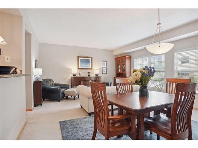 Building Photo - 2405 39th Ave NE