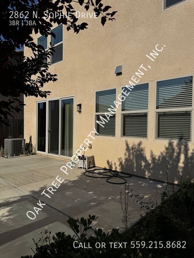 Building Photo - 2862 N Sophie Dr