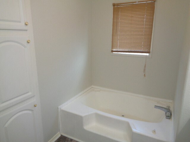 Building Photo - 21015 Sweet Blossom Ln