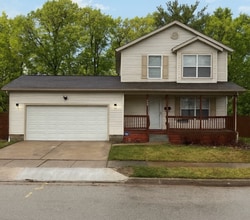 Building Photo - 468 Ardella Ave