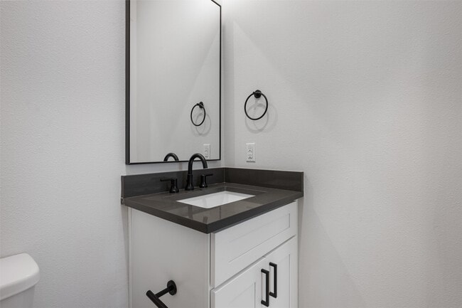 Building Photo - 1136 Adele St