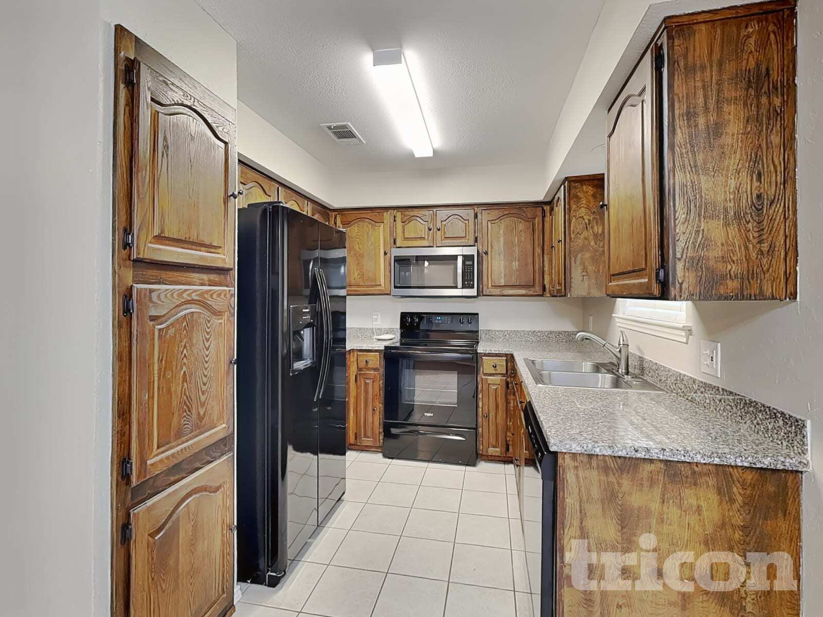 Building Photo - 5708 Woodsetter Ct