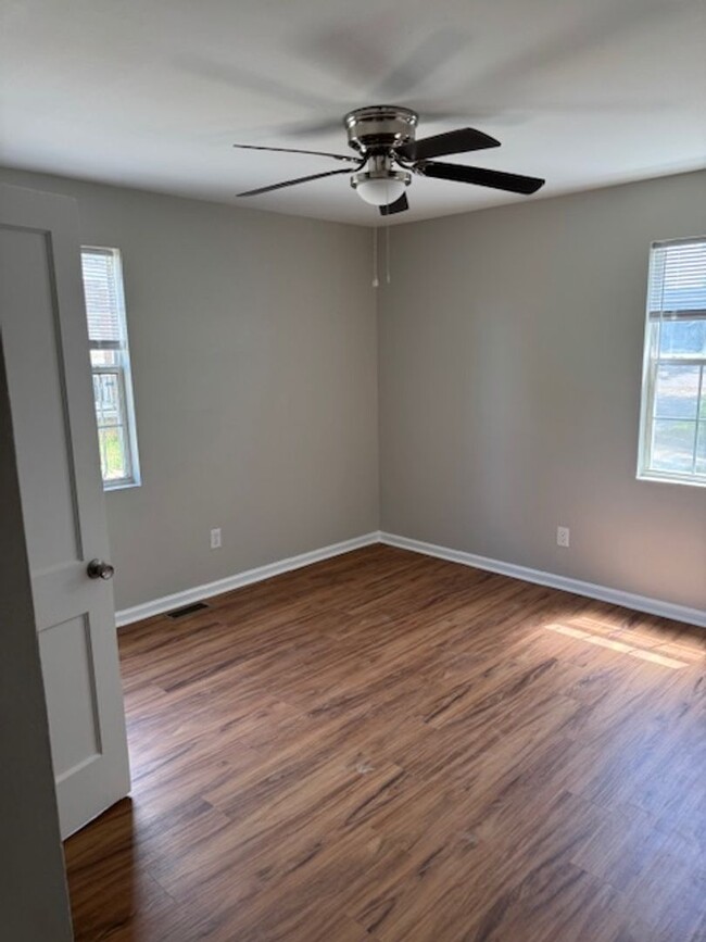 Building Photo - Charming North Augusta Duplex