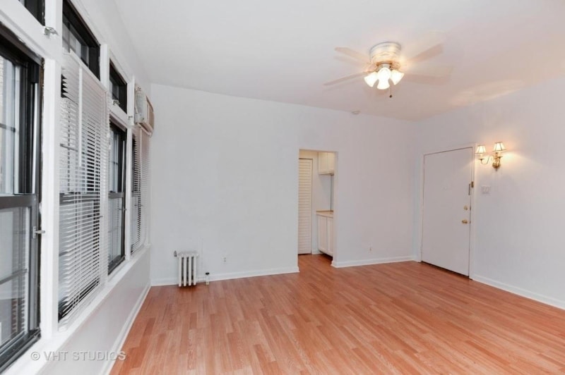 Building Photo - 1127 W Farwell Ave