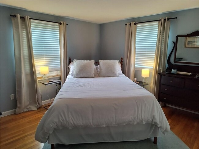 Building Photo - 4 Almy Ct