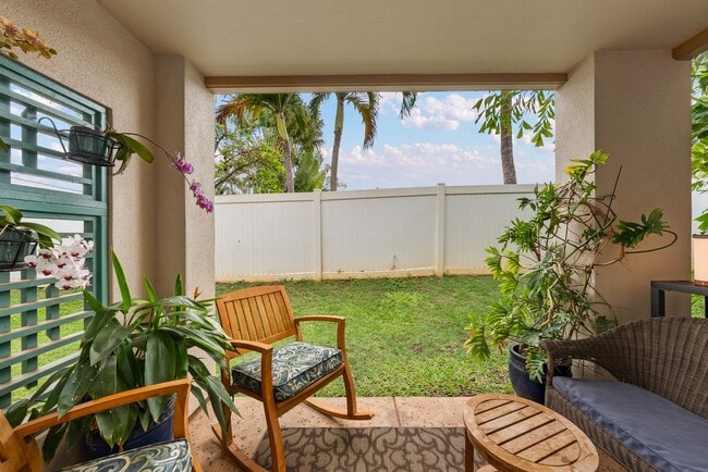 Building Photo - Villas at Kenolio