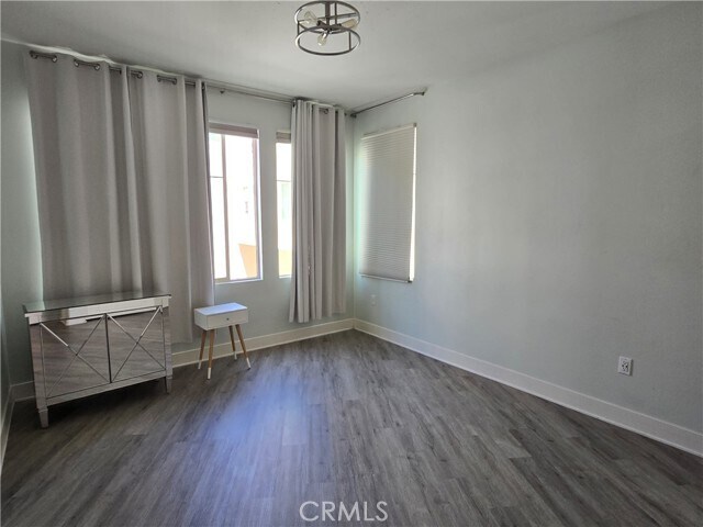 Building Photo - 128 Catalyst