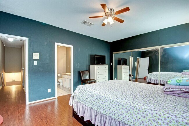 Building Photo - 6000 Reims Rd