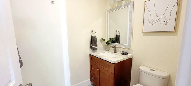 Building Photo - 1146 Rosebriar Way