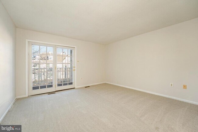 Building Photo - 19 Clipper Ct