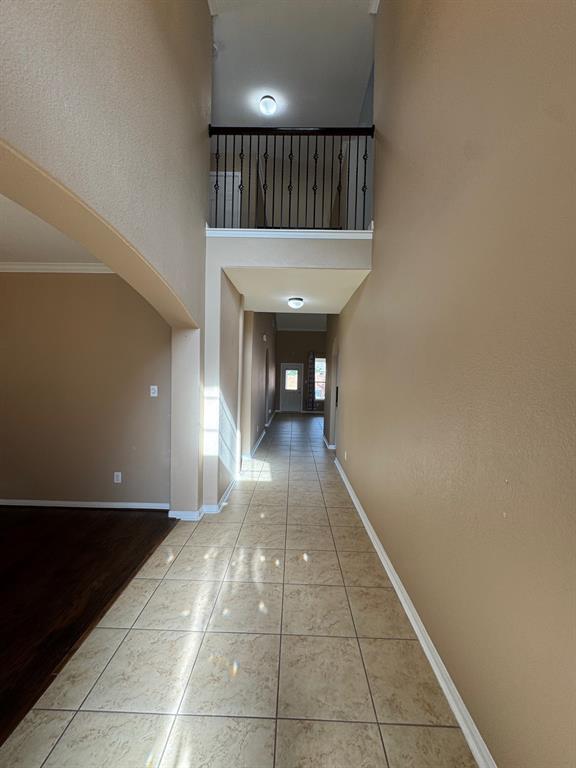 Building Photo - 24423 Hampton Lakes Dr