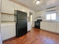 Building Photo - 432 Albany Ave