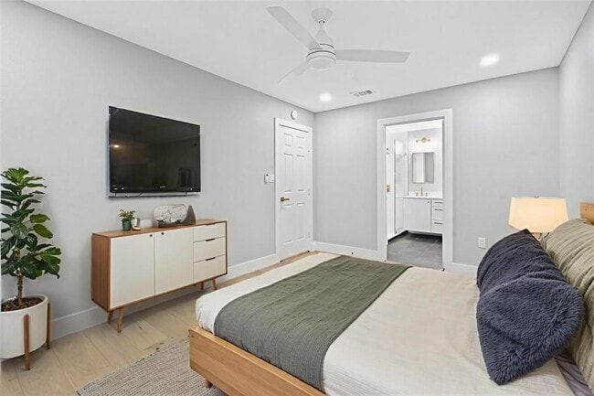 Building Photo - 1508 Rockdale Cir