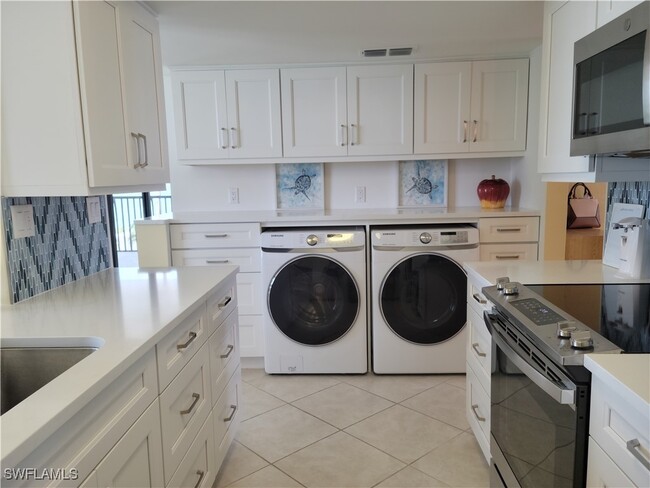 Building Photo - 10475 Gulf Shore Dr