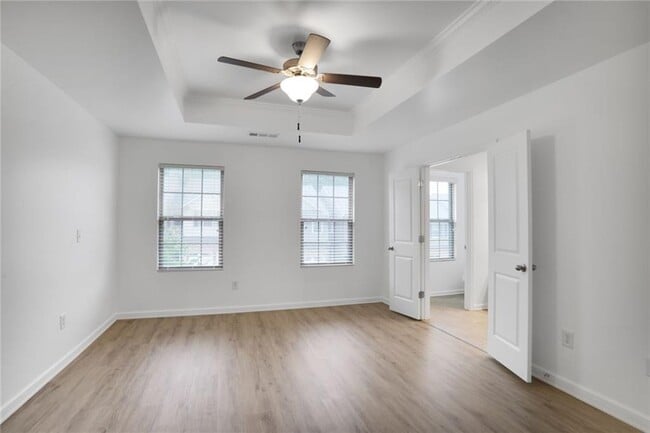 Building Photo - 268 Stone Park Dr