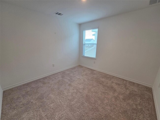Building Photo - 2913 St Regis Dr