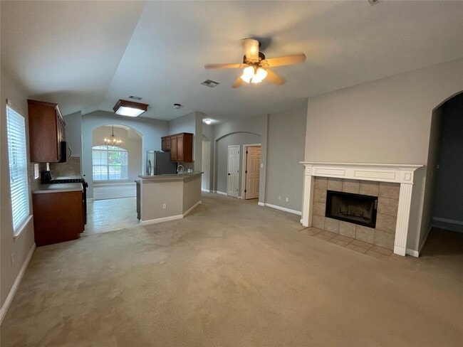Building Photo - 10025 Mount Rainier Dr