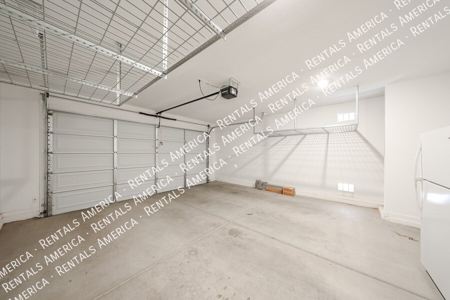 Building Photo - 33948 Beeblossom Trl