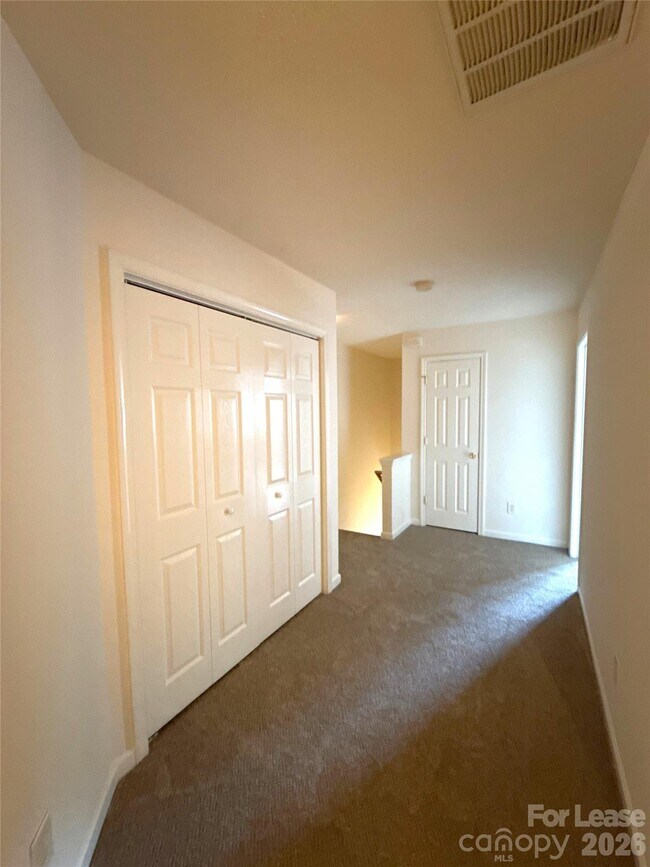 Building Photo - 4606 Kingsland Ct