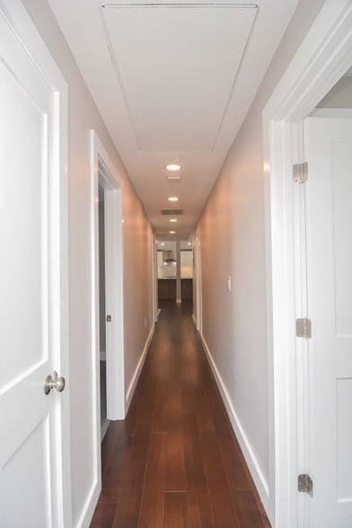 Building Photo - 27 Fenway Dr