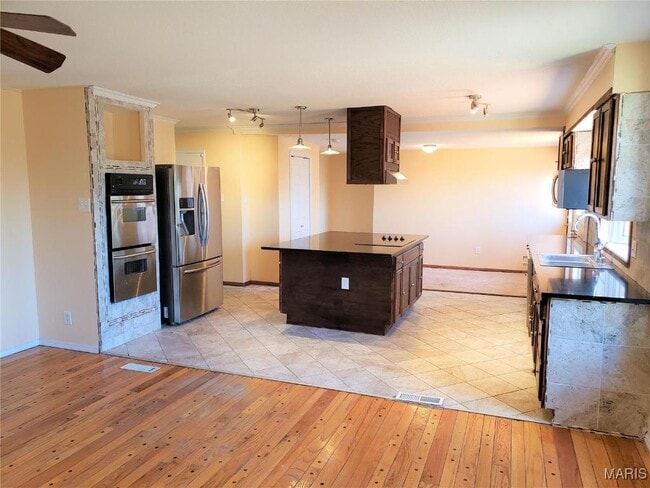 Building Photo - 803 Clayworth Dr
