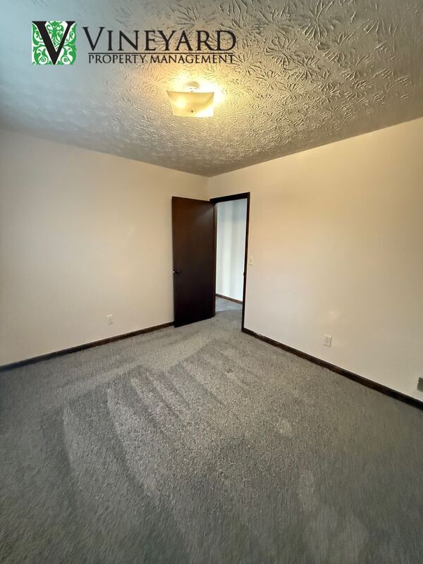 Building Photo - 1623 Rex Dr