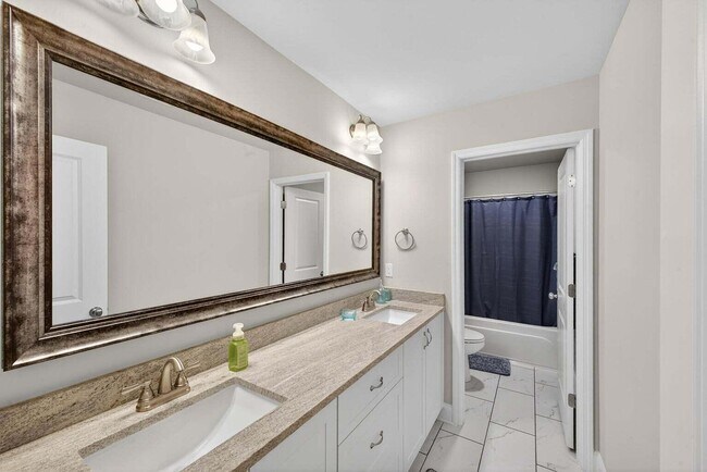 Building Photo - 6071 Big Pond Trl