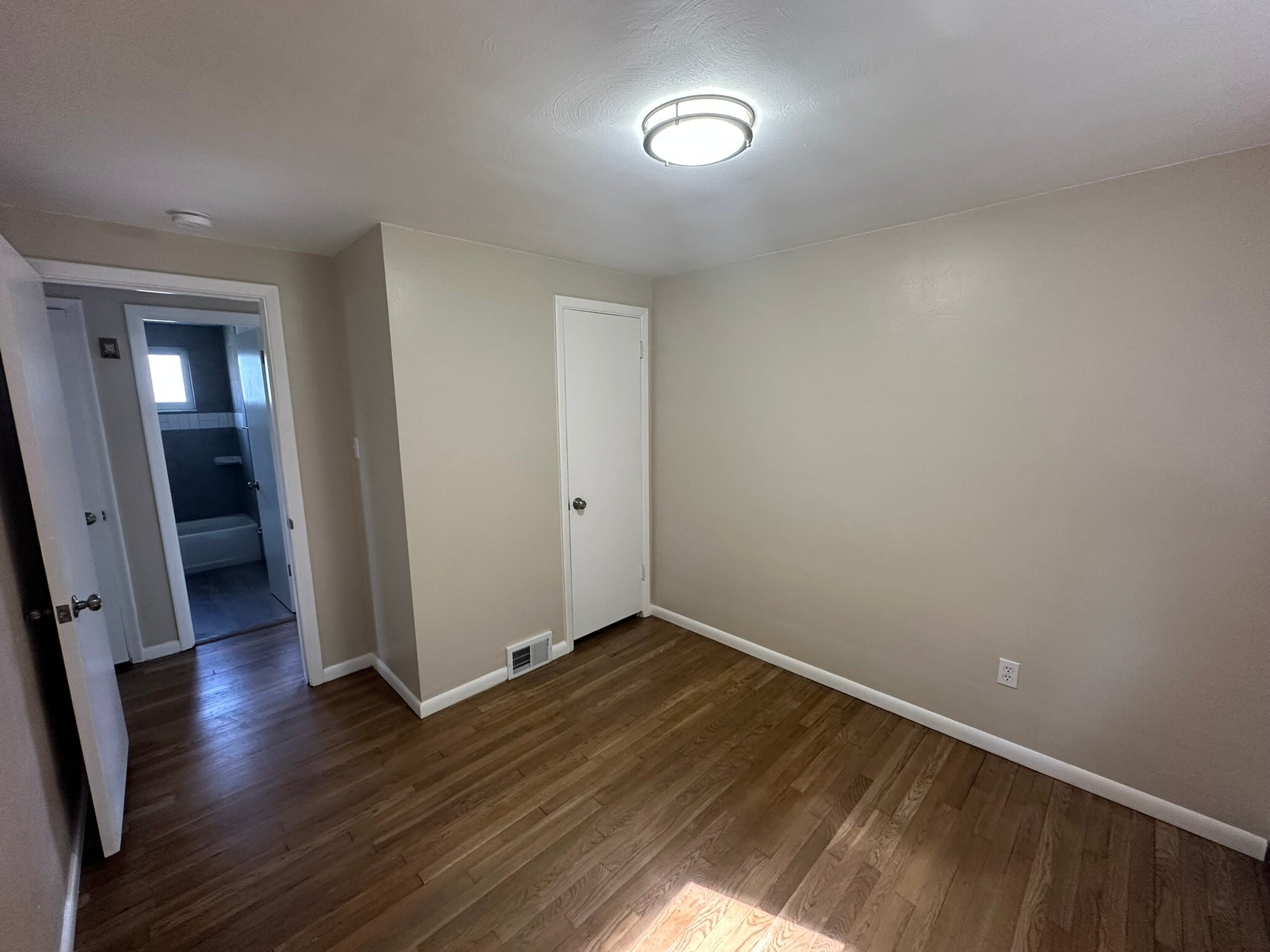 Building Photo - 416 Macbeth Dr