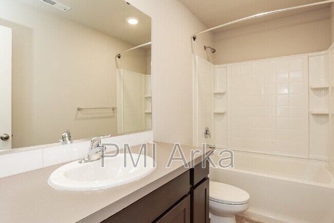 Building Photo - 10823 32nd St NE