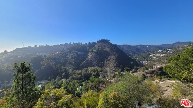 Building Photo - 1357 Beverly Estate Dr