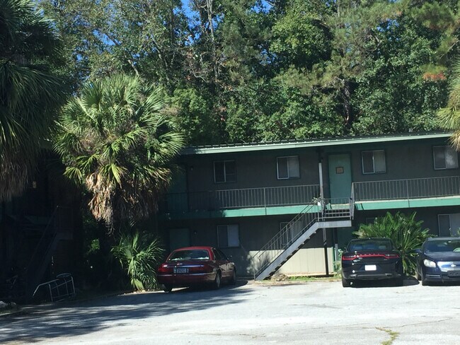 Building Photo - Mary St Apartments Valdosta