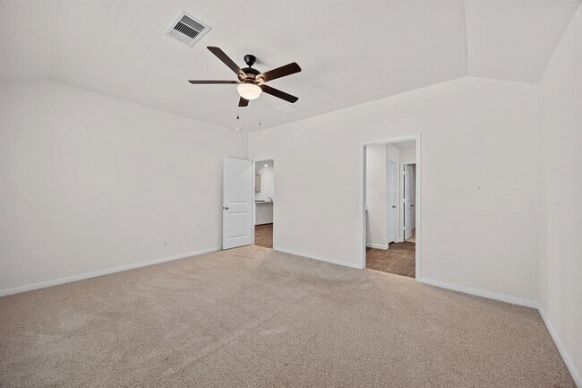 Building Photo - 1331 Camden Ln