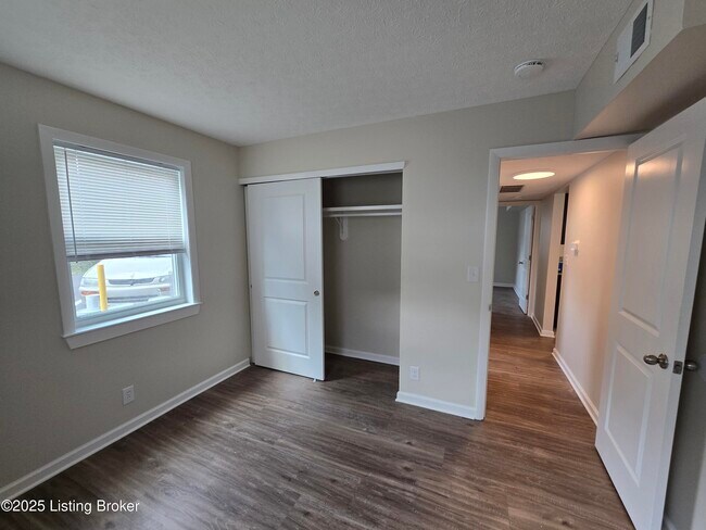 Building Photo - 9124 Kenlock Dr