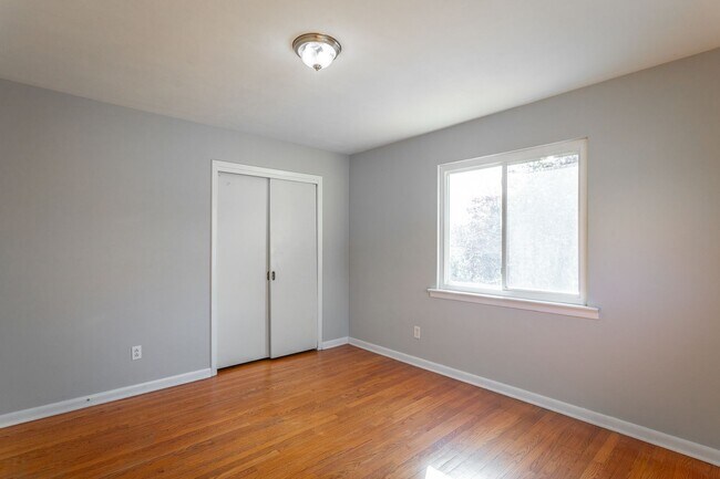 Building Photo - 3613 Old Ringgold Rd