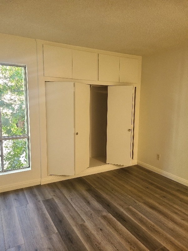 Building Photo - 160 S El Molino Ave