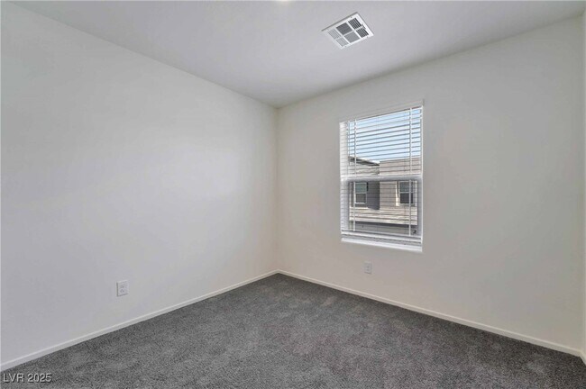 Building Photo - 3729 Celesta Vis Ave