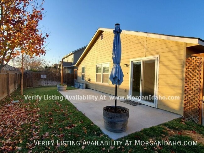 Building Photo - 10627 Pipevine Dr