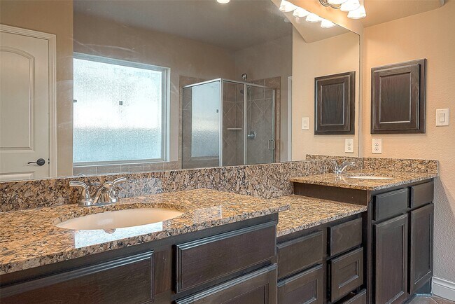 Building Photo - 22335 Slate Oaks Ln