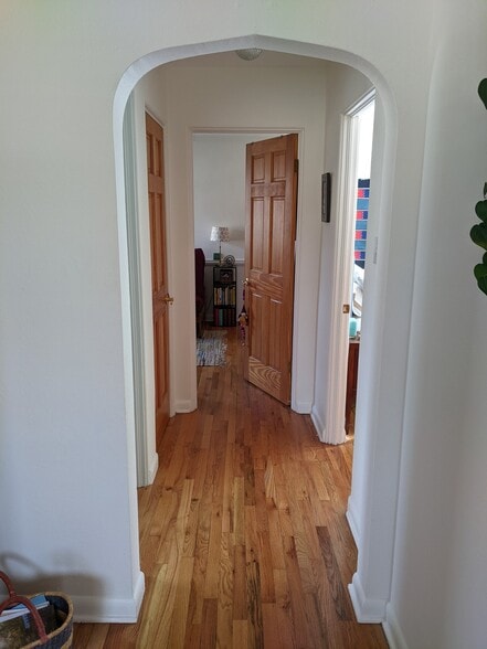 Building Photo - 1600 Winona Ct