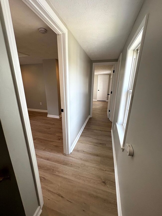 Building Photo - Cute 2 Bedroom / 1.5 Bath home in Penn Tra...