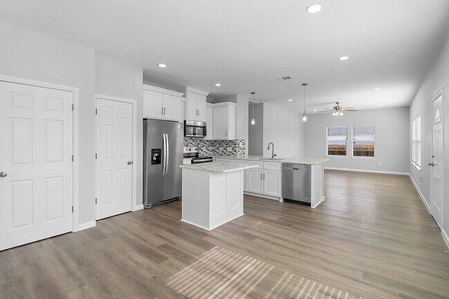 Building Photo - 19218 Akin Dr