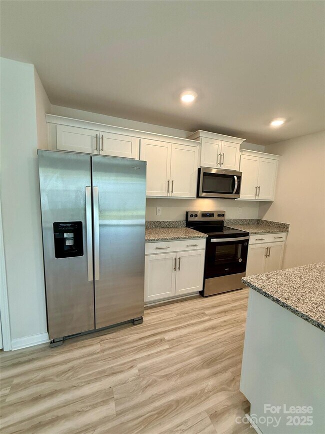 Building Photo - 5141 Hyrule Dr