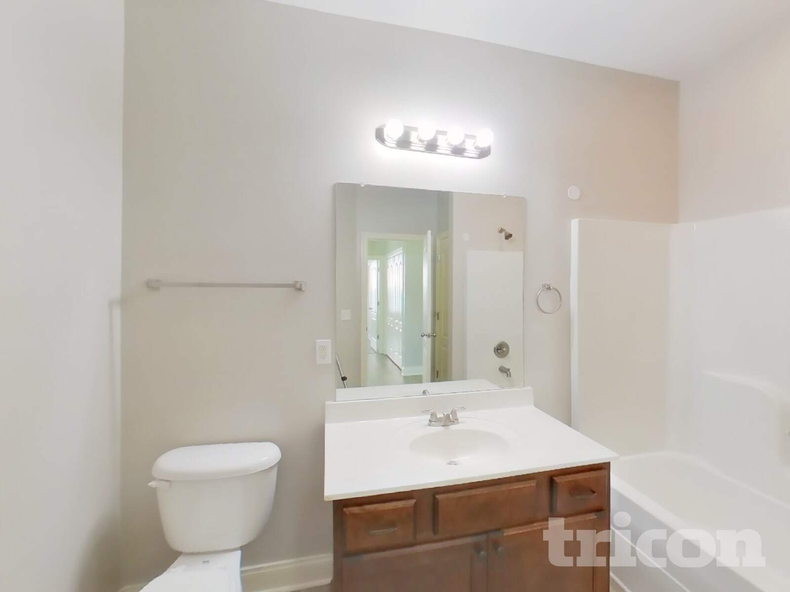 Building Photo - 839 S Westland Ave