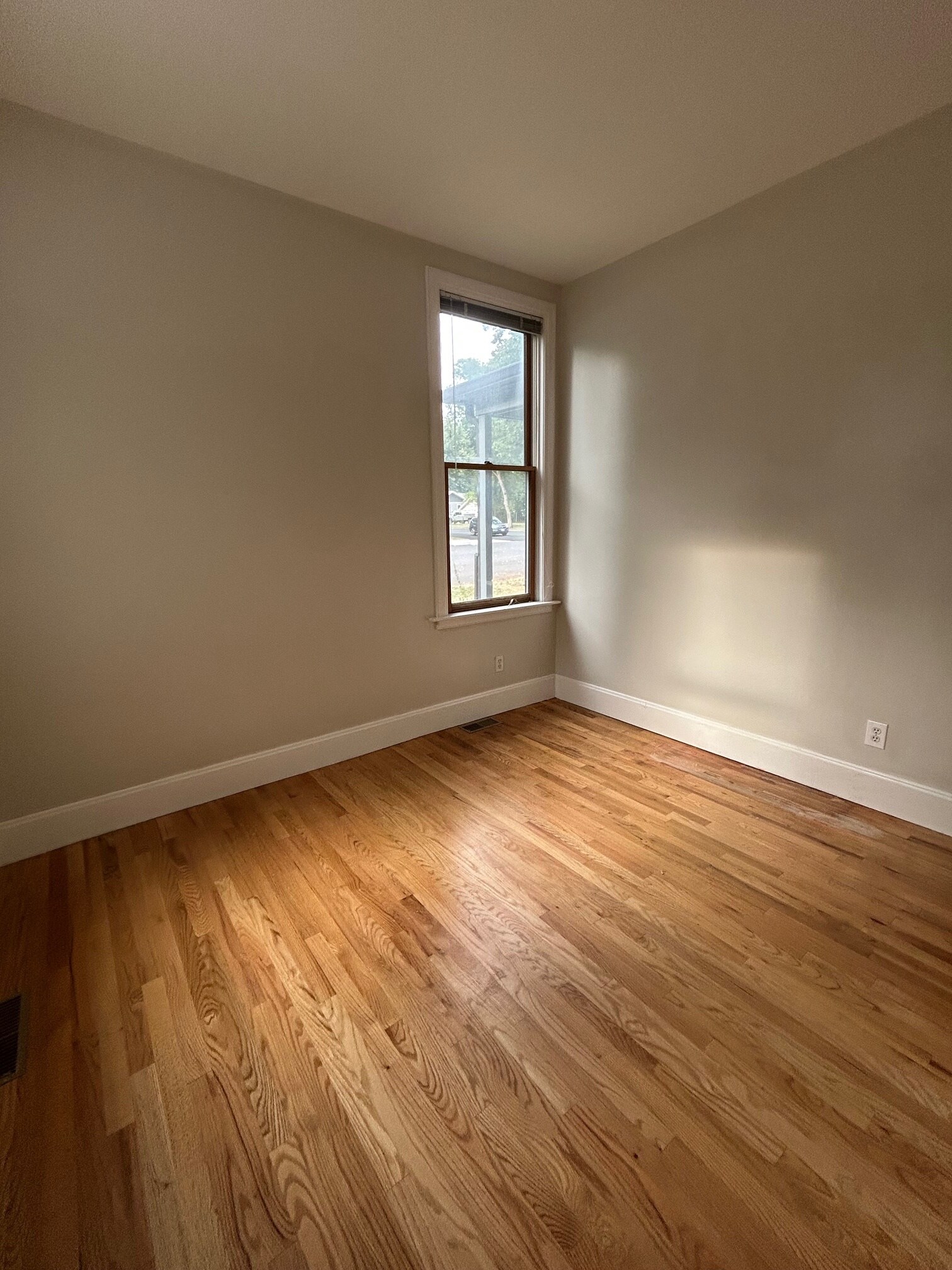 Building Photo - 603 Mathews St