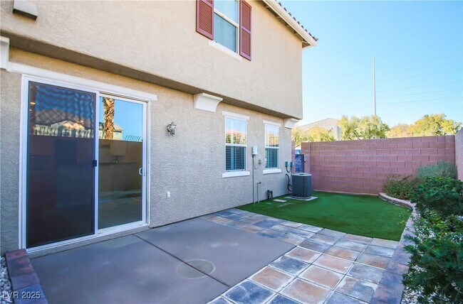 Building Photo - 9120 Ripple Ridge Ave